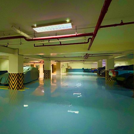 One Euphoria Prime Suite Hotel 安吉利斯 外观 照片