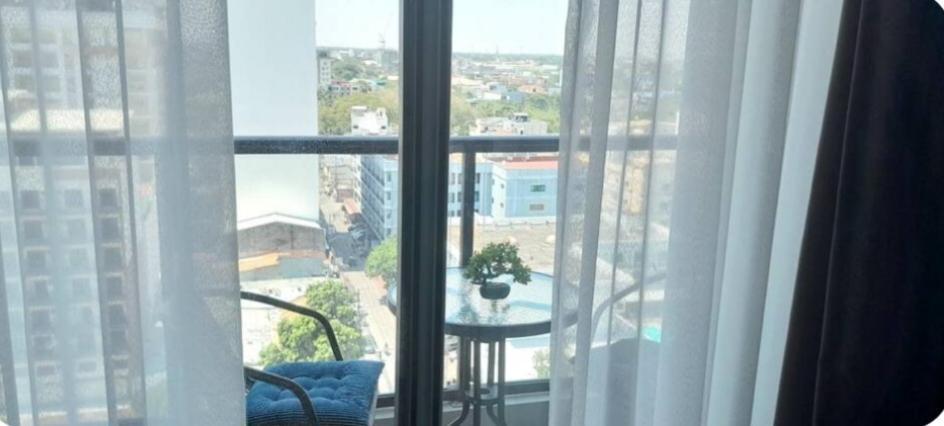 One Euphoria Prime Suite Hotel 安吉利斯 外观 照片