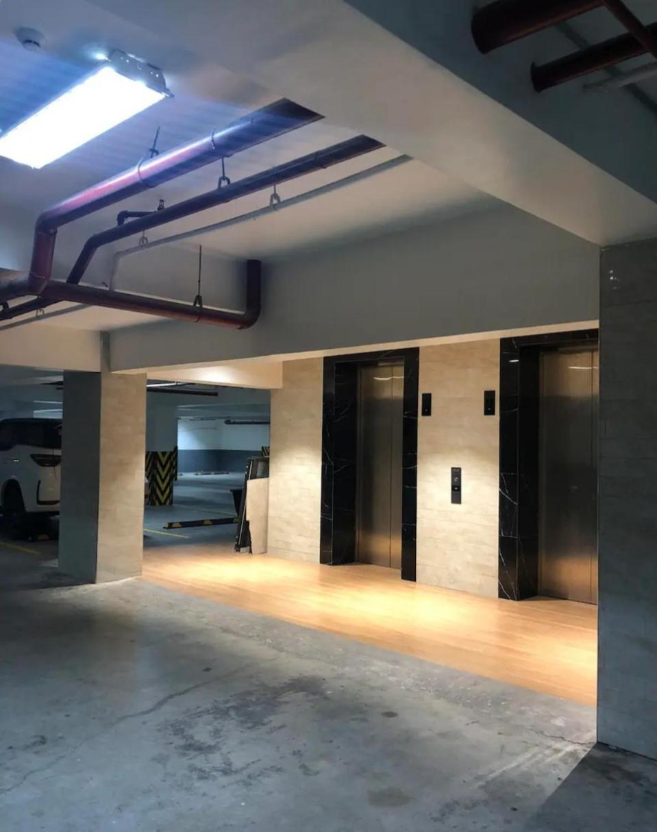 One Euphoria Prime Suite Hotel 安吉利斯 外观 照片