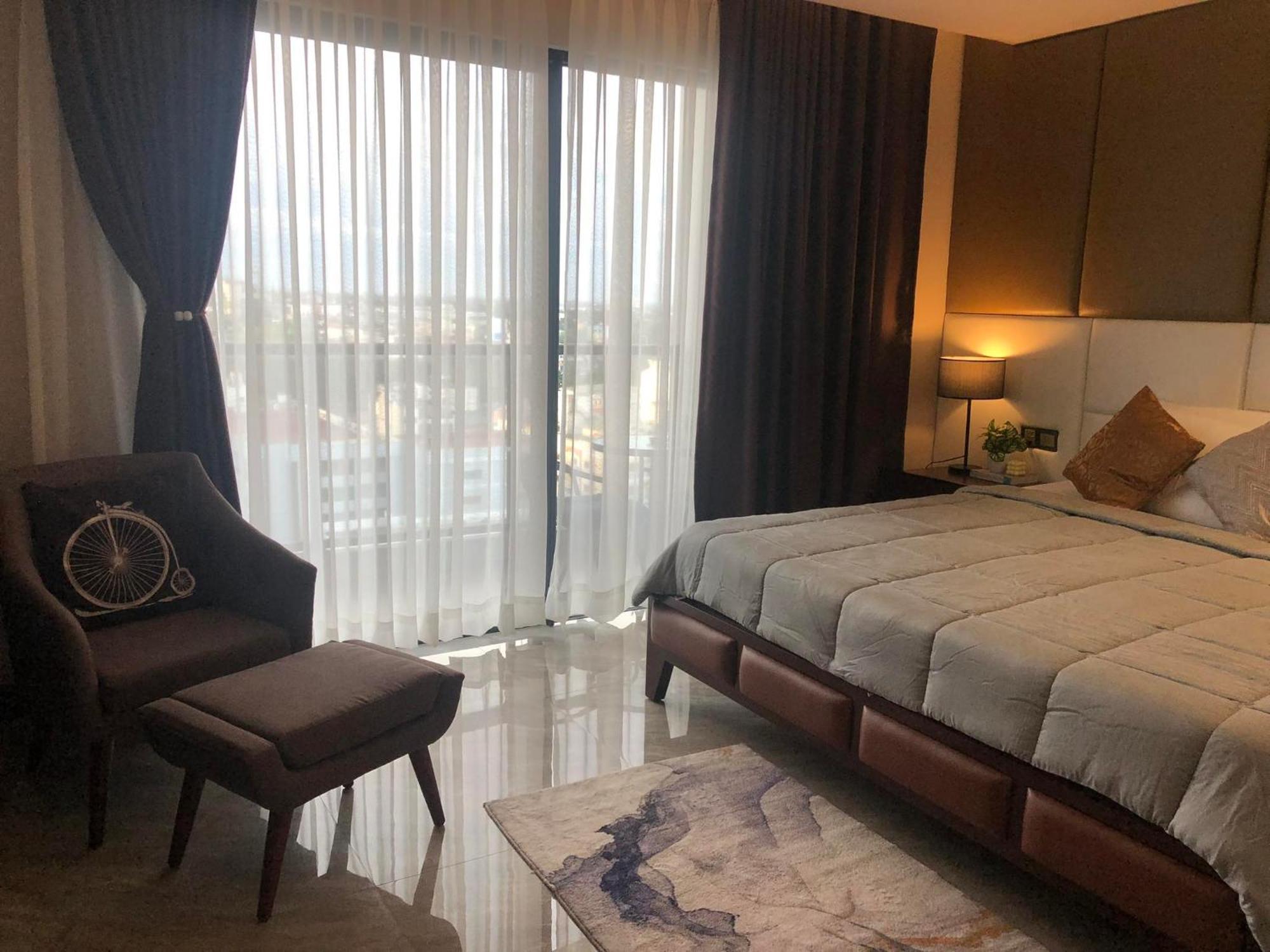 One Euphoria Prime Suite Hotel 安吉利斯 外观 照片