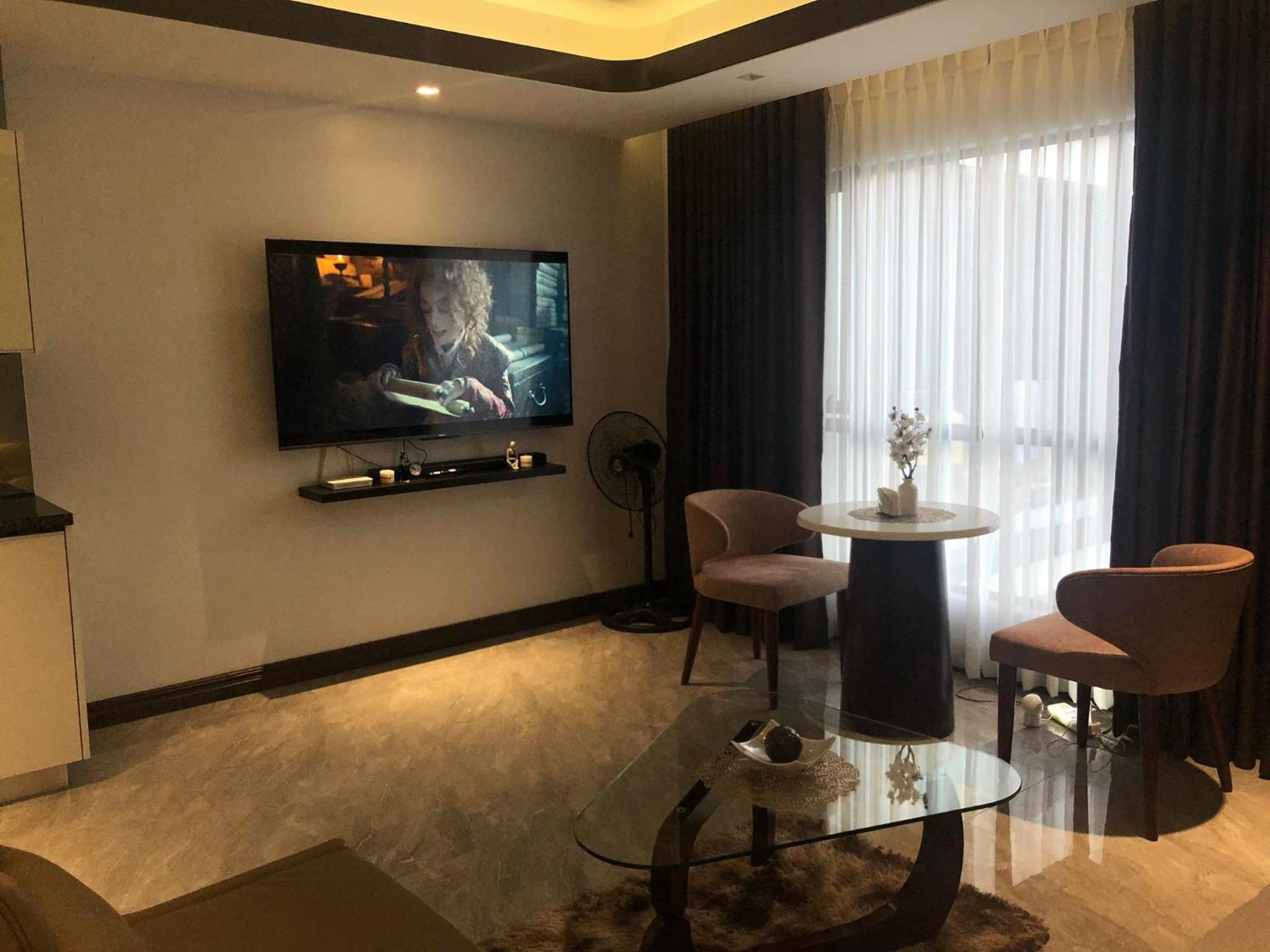 One Euphoria Prime Suite Hotel 安吉利斯 外观 照片